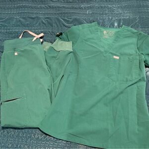 FIGS Teal Scrub Ensemble